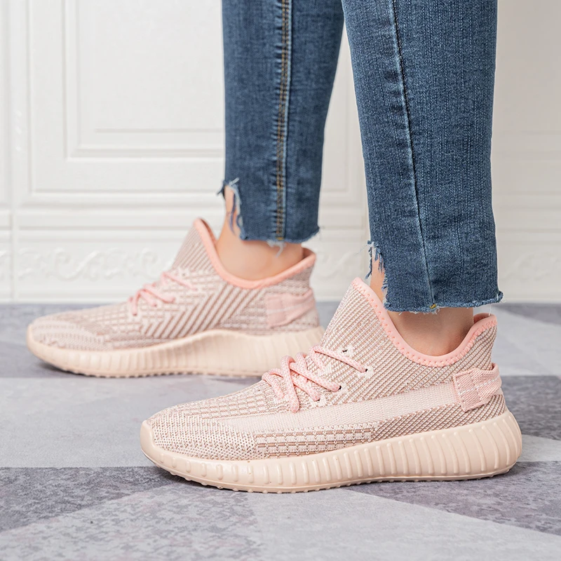 

New Style Yeezy Fashion Sneakers Sports Shoes Wholesale Knitted Women's Shoes