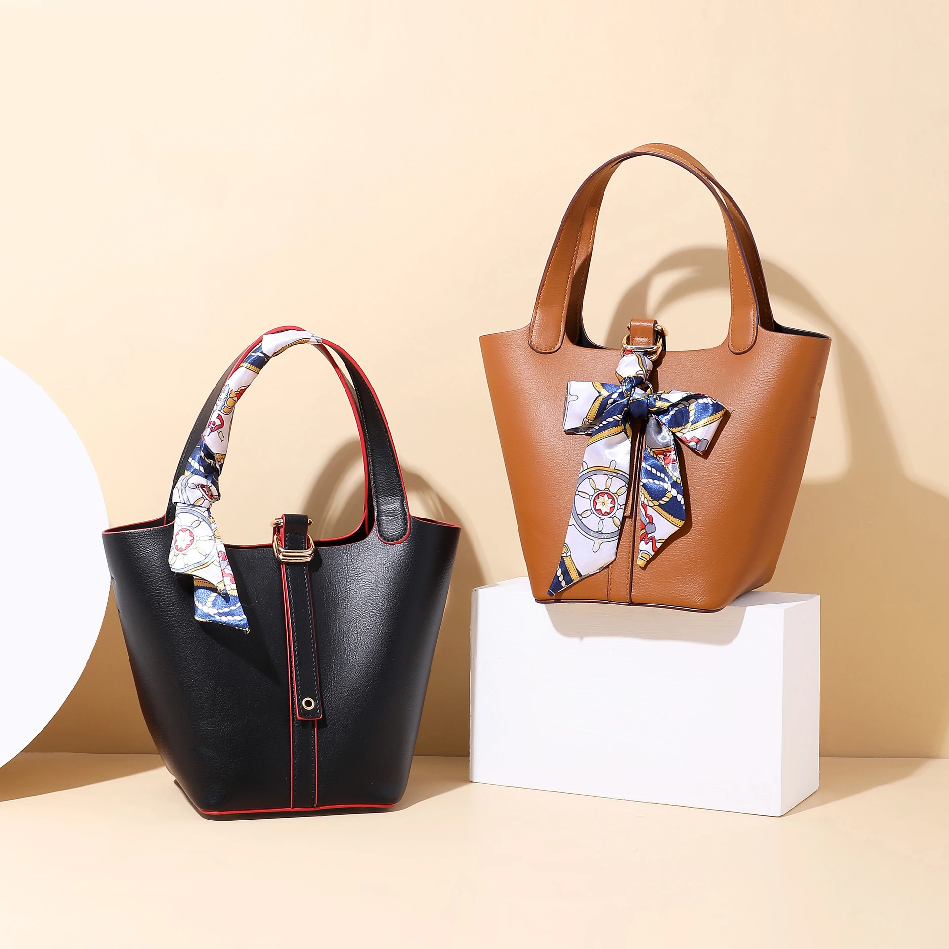 

New trendy retro Bucket Bag designer handbags famous brands printed chain tote bag women sling bag soft leather top quality