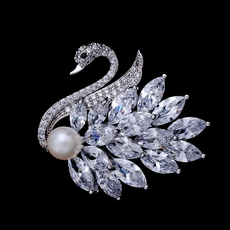 

Vintage animal with Pearl Brooch White Zircon Animal Brooches Pins for Women Wedding Jewelry