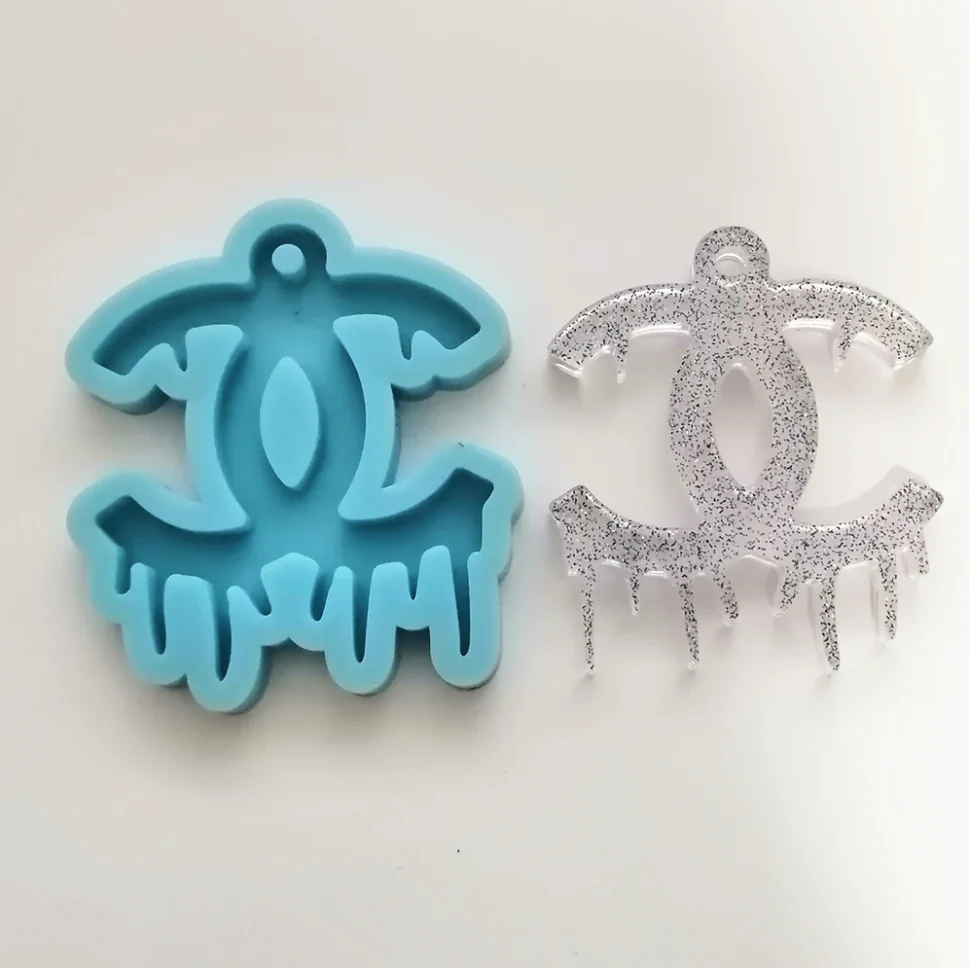 

Z317 blood cc keychain silicone mold Resin mold, Random