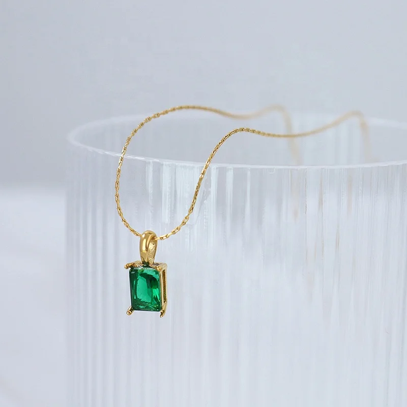 Dainty Stainless Steel Woman Jewelry Gold Plated Green Crystal Cubic Zircon Pendant Necklace