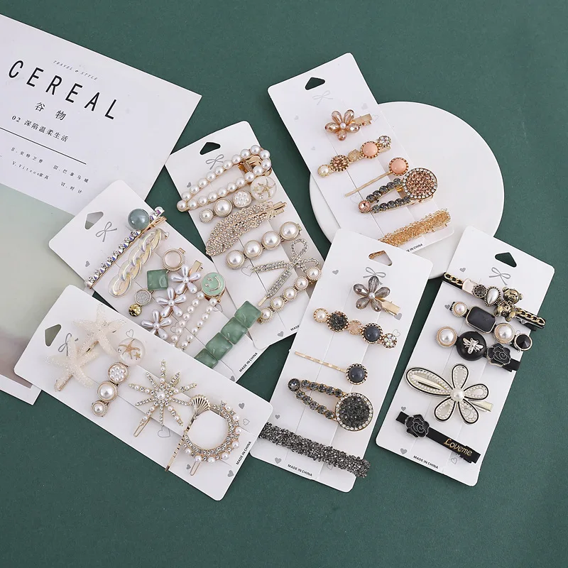

Women fashion hair accessories set including diamond and pearls hair clips set