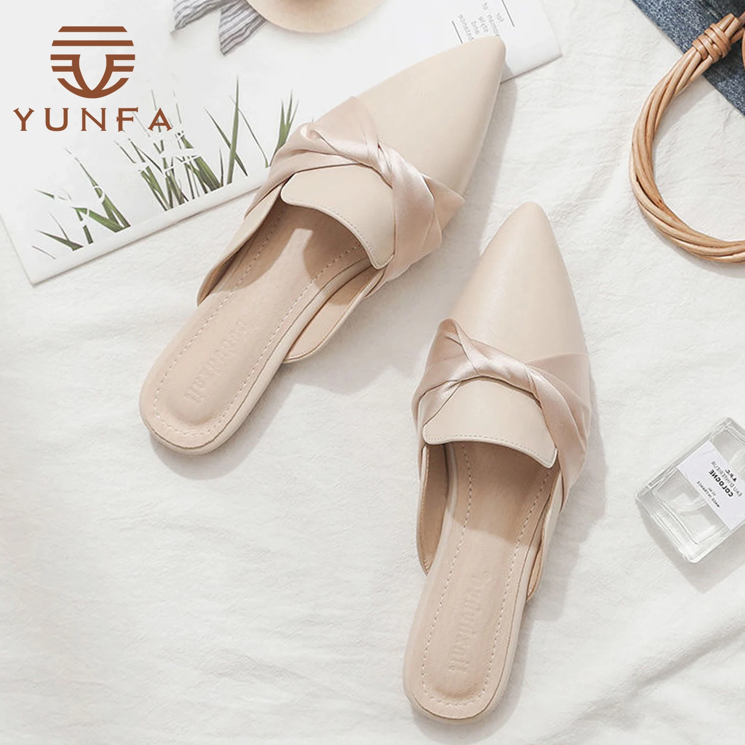 

New Arrivals 2021 Luxury Woman Footwear Flat Rubber Ladies Shoes Outdoor Sliders Leather Half Slides Slippers For Women Sandals, Beige