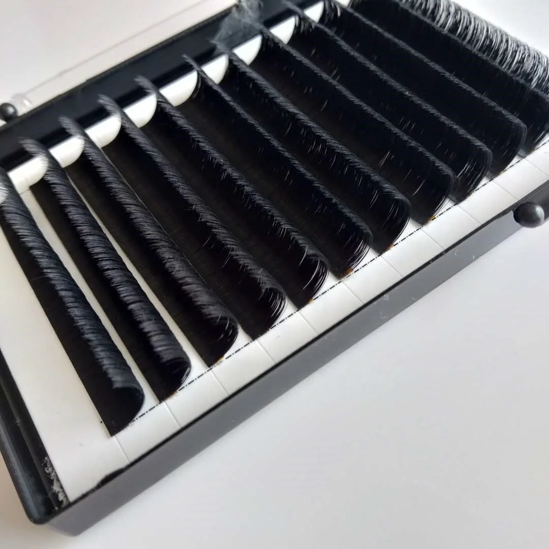 

soft volume extension easy fanning premium eyelash extensions