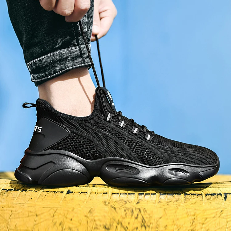 

New Young Trend Breathable Light-weight Trainers Running Shoes Men Sneakers, Black white