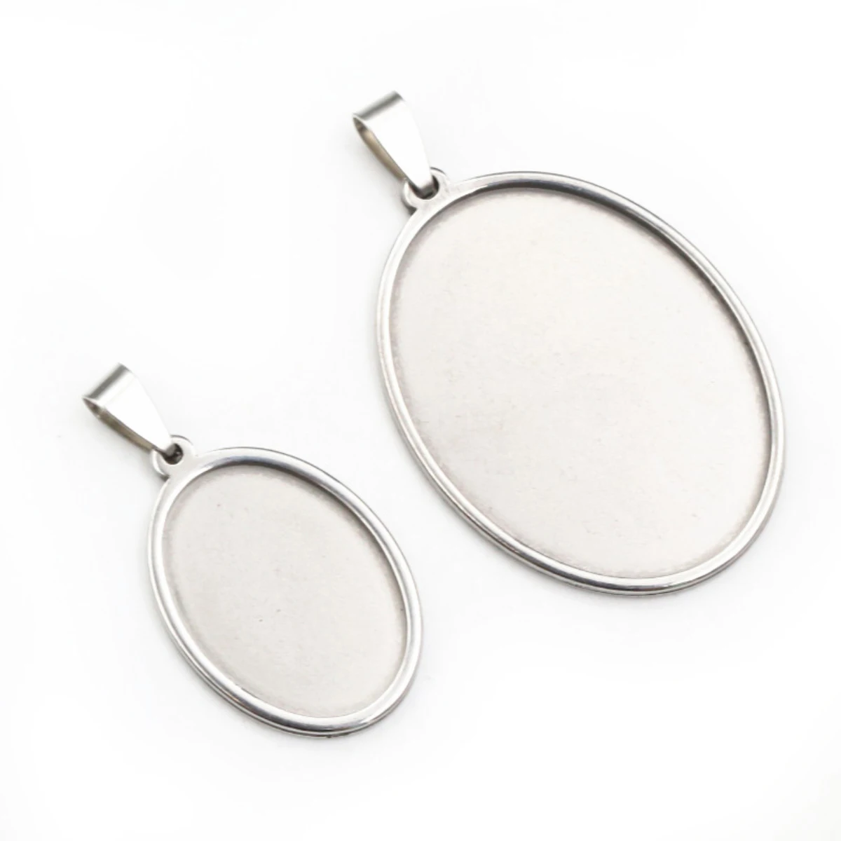 

Stainless Steel 18x25mm 30x40mm Oval Inner Size Pendant Cabochon Base Cameo Blank Setting Charm Tray for DIY Jewelry