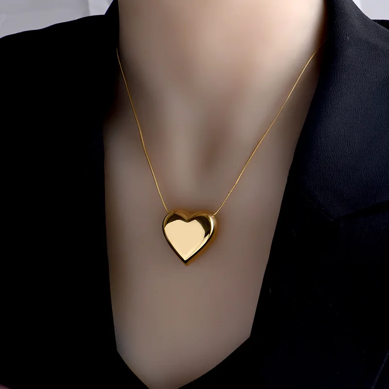 

2021 Korean Fashion High Quality Stainless Steel Plated 14K Real Gold Peach Heart Simple Pendant Chain Necklace, Like picture