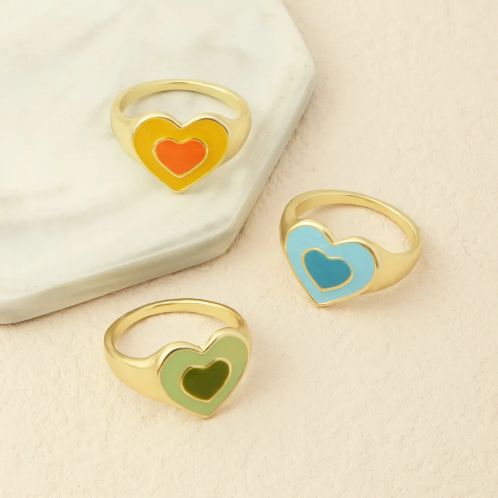 

Wholesale Fashion Colourful Love Heart Ring Gold Plated Ring Minimalist For Women