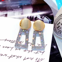 

SHE322 2019 New earrings square diamond stud earrings rhinestone square earrings bridal fashion earring silver jewelry