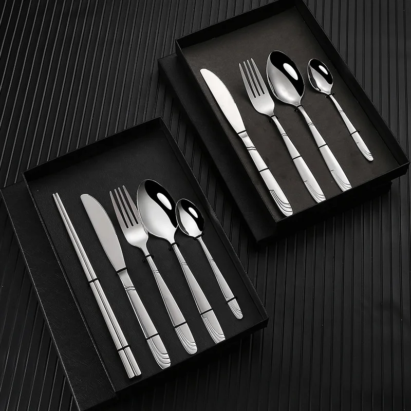 

Best Selling Stainless Steel Metal Cubiertos Set Creative Embossed Handle Cutlery 5 Pcs Set With Gift Box