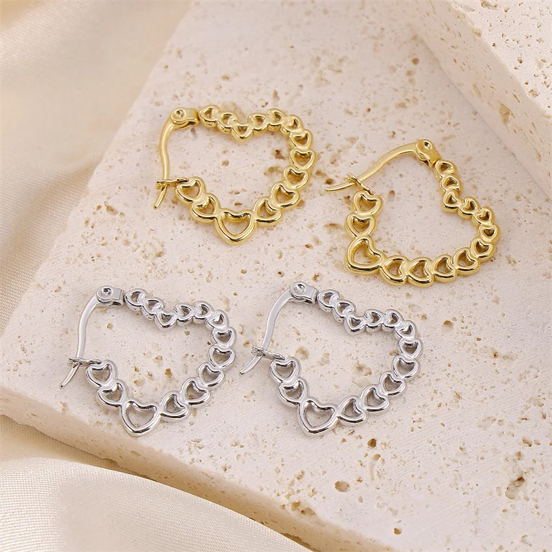 

Fashion Gold Geometric Heart Chain Design Hollow Waterproof Stainless Steel Earrings