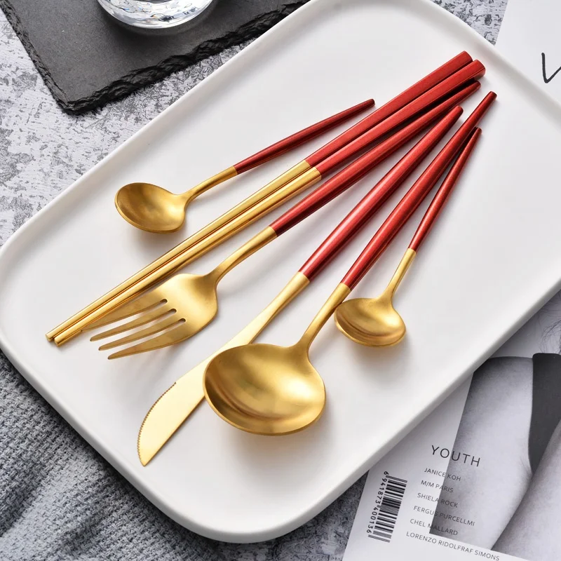 

Red Gold Cutlery Set Forks Knives Spoons 304 Stainless Steel chopsticks Dinnerware Set