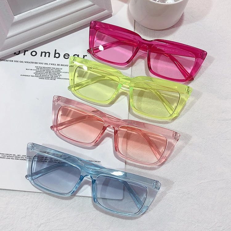 

Fashion Sunglasses for Women Lens Anti Glare Stylish Vintage Design Sunglasses