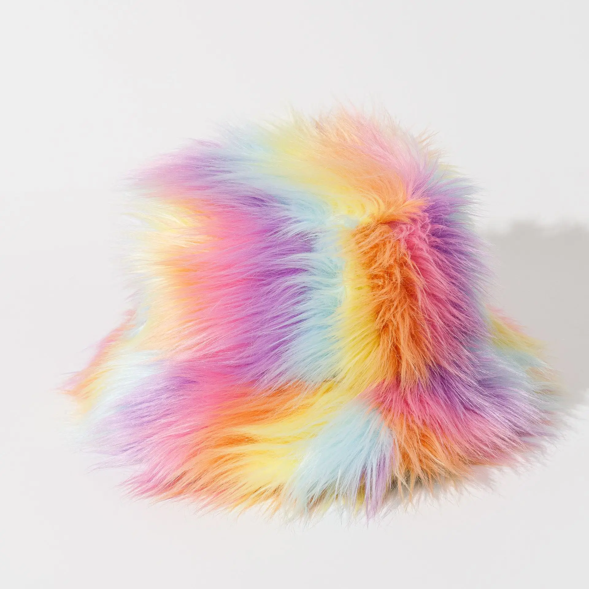 

wholesale Luxury Furry Bucket Hat 2023 Fashion Winter Hat For Women