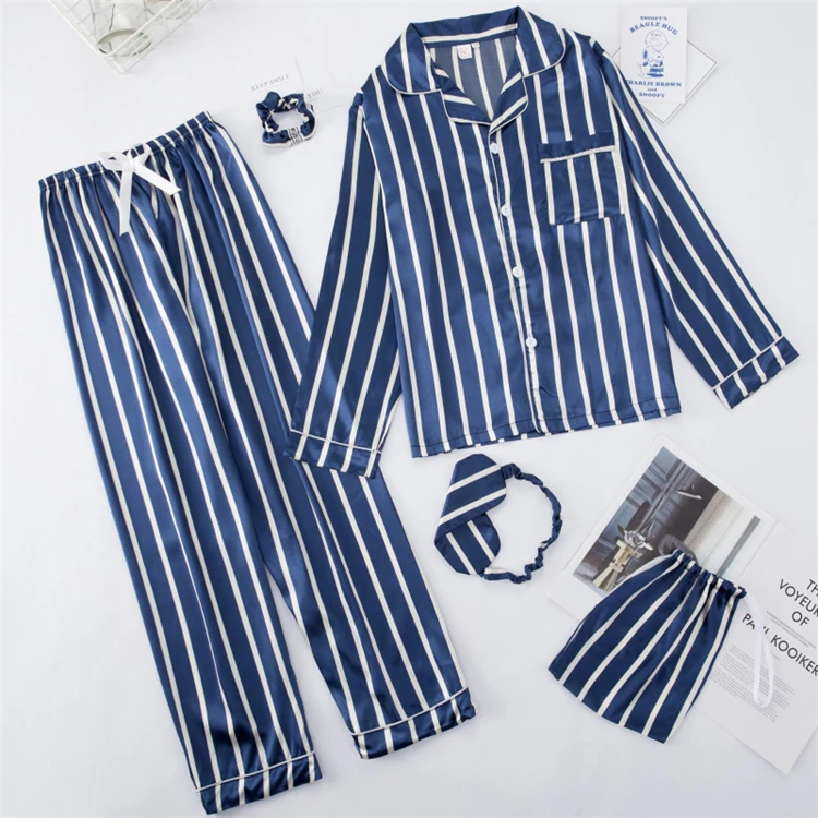 

Wholesale Customization Fashion Stripe Printed 7 Pieces Set Luxury Women Silk Pajamas Long Sleeves Pajamas Set, Customized size
