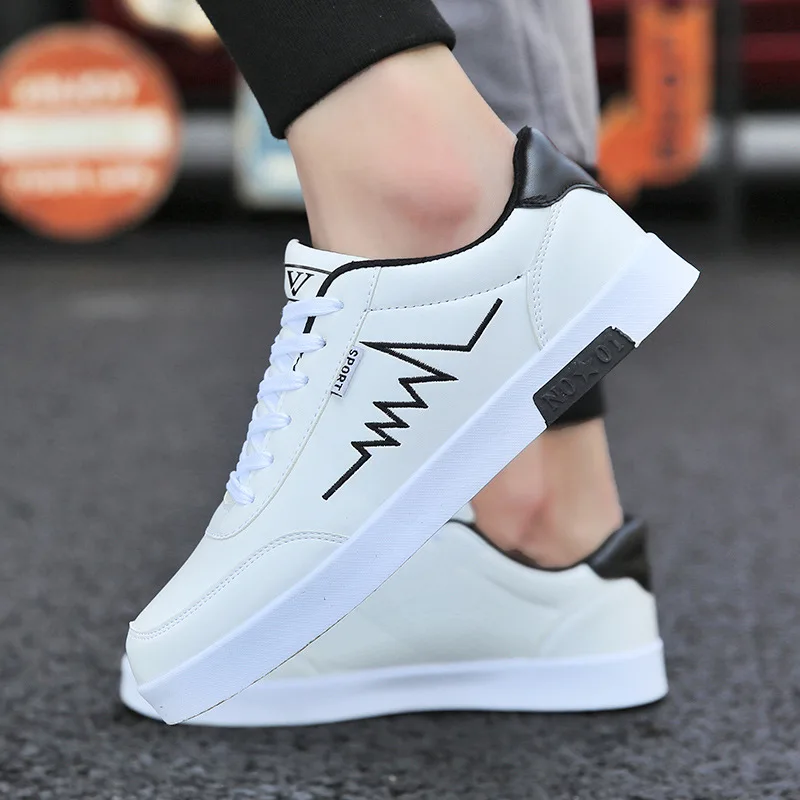 

Fashion Outdoor Sneakers Lace Up Breathable Men Board Shoes Men Sneakers Zapatos Hombre board shoes Student board shoes, 3 colors