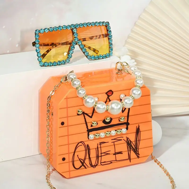 

Wholesale Hot Sell Graffiti Pearl Designer Acrylic Luxury Purse And Handbags Sets Matching Shades Sunglasses, Black