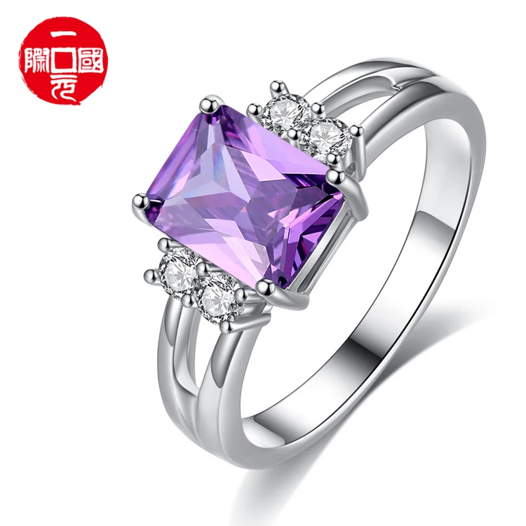 

2021 couple engagement ring diamond