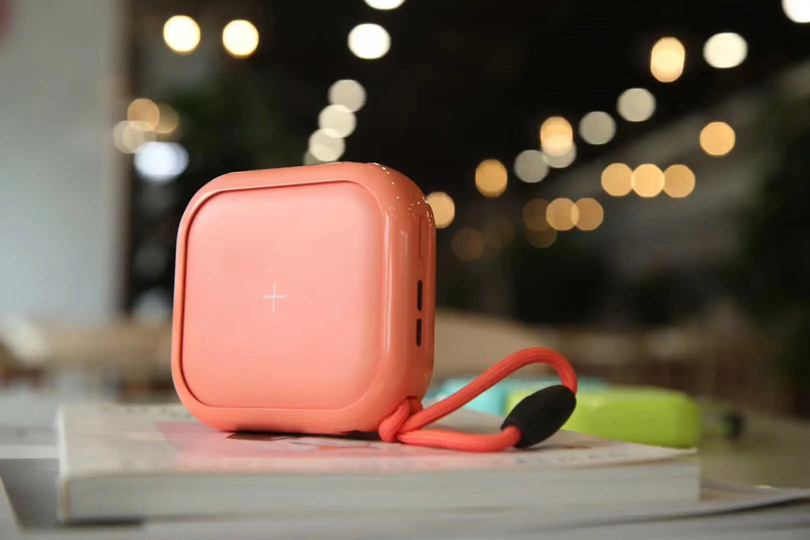 Lanyard Mini Wireless Power Bank 10000mAh - ANKUX.COM