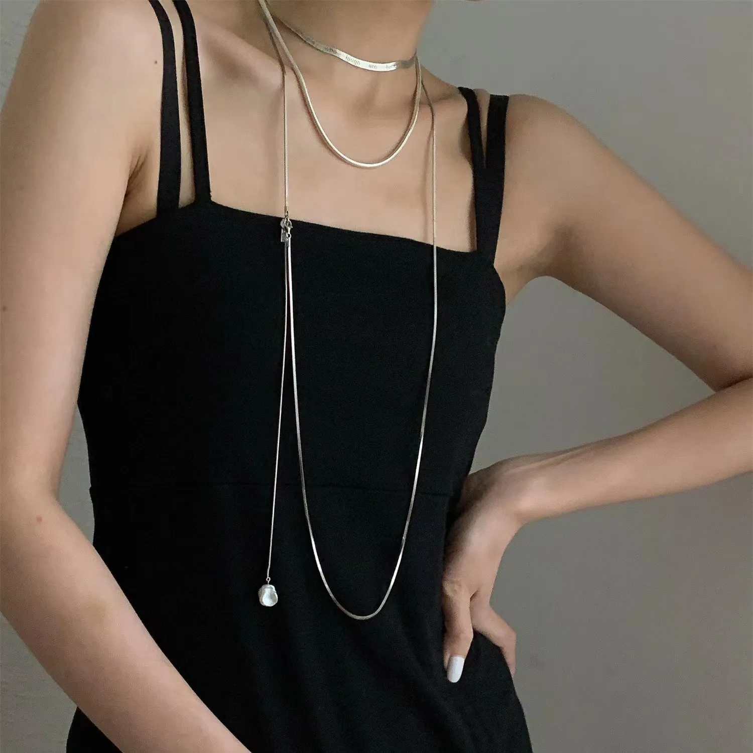 

Minimalist Non Tarnish Necklace Gold Plated Stainless Steel Free Plain Necklace Extra-long Snack Chain Necklace For Women Unis