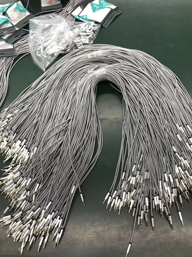 aux cable picture.jpg