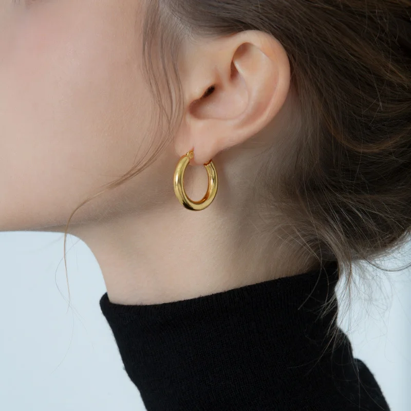 

Simple Design Gold Plated S925 Silver Circle Clip On Earring Minimalism Sterling Silver Clip On Earrings