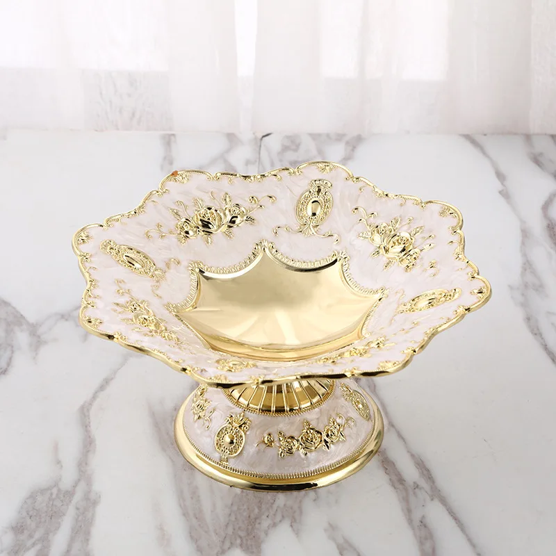 

Custom Luxury Creative Nut Fruit Glass Plate With Metal Tray, Platinum
