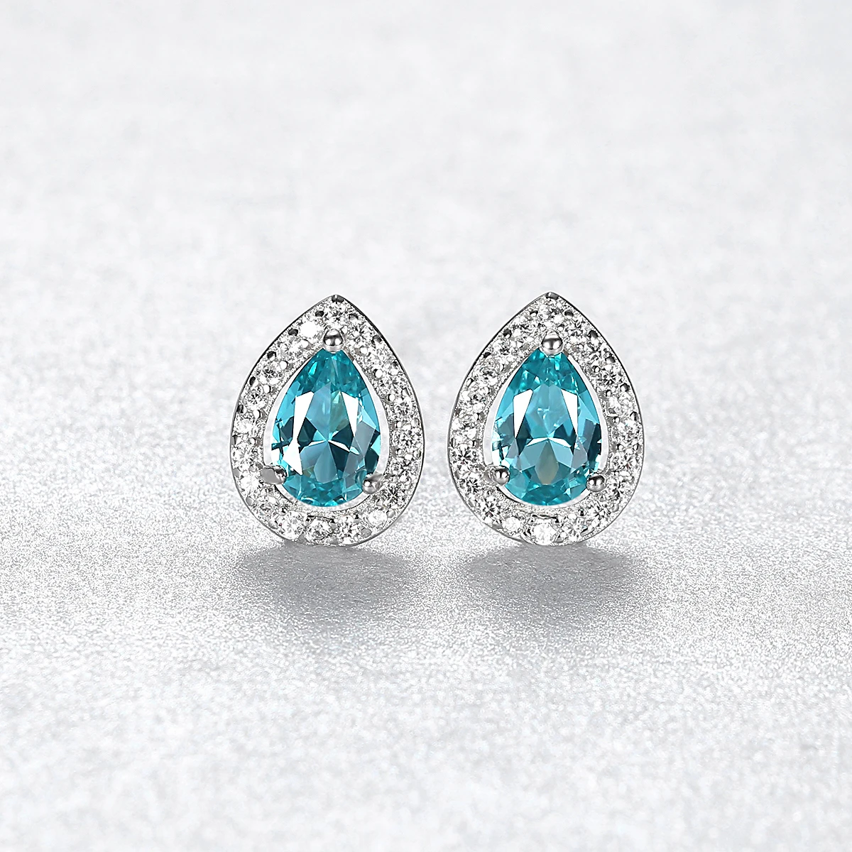

High Quality Silver Jewelry Pear Earring 925 Sterling Silver Stud Earring Teardrop Cut Clear Cubic Zircon Pave Set Party Gift
