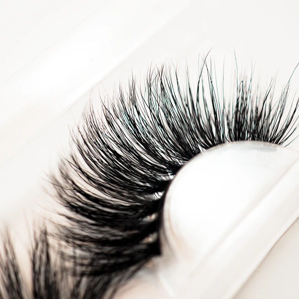 

Comfortable and soft mink eyelashes vendor winged 3D 25mm mink eyelashes full strip lashes private label