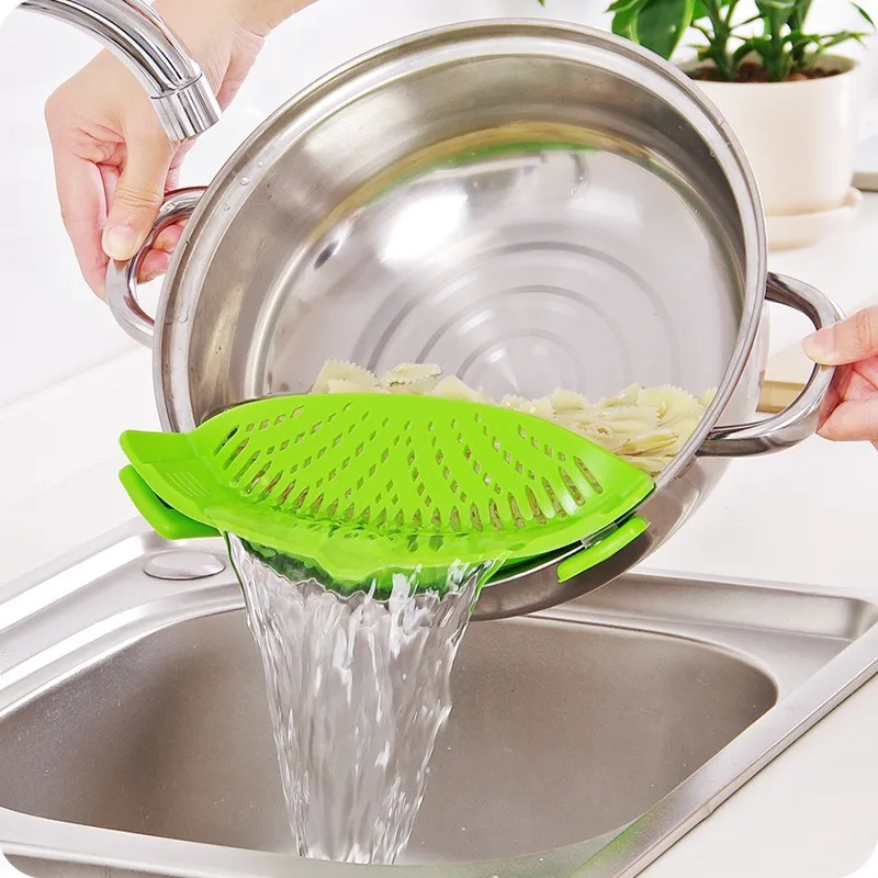 

LOVE'N BPA free Food Kitchen Grease Colander Sieve Snaps silicone Strainer Clip On Colander Fits all Pots and Bowls Drainer