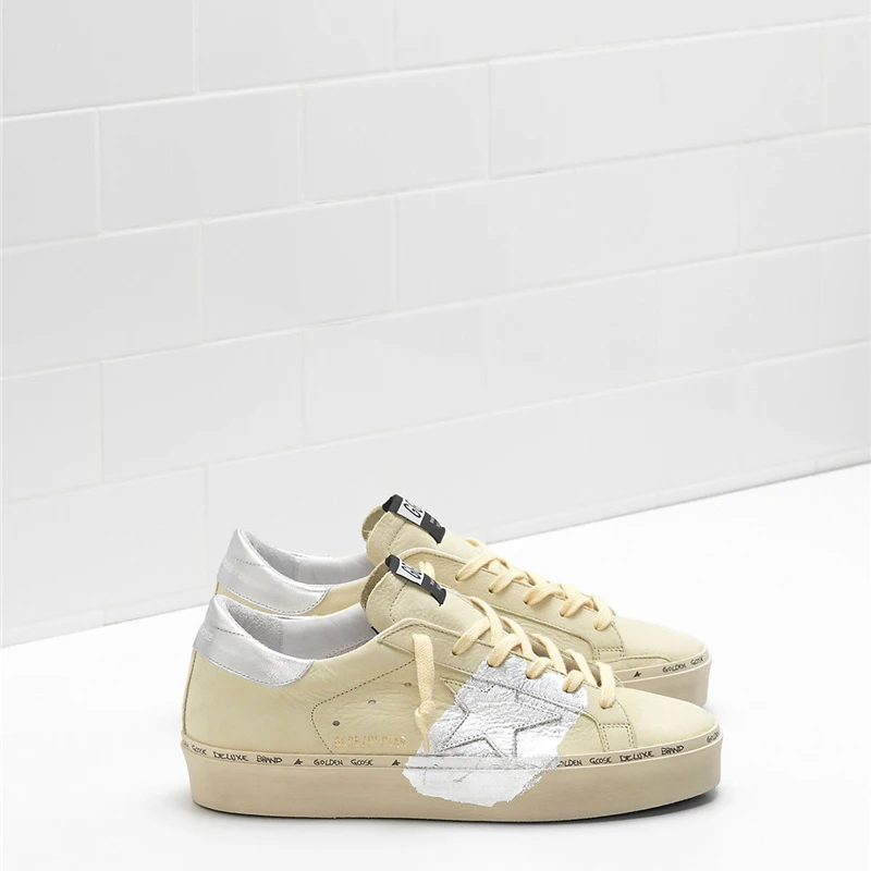 

Goldens HI STAR Upper Sneakers G34WS945.C5 Gooses and star in calfskin Slight vintage treatment Heel glossy leather