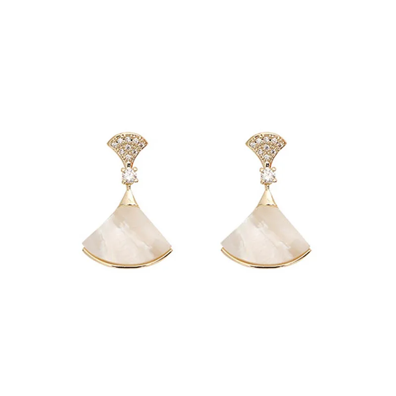 

Ginkgo leaves fashion jewelry natural fritillary gold plated pearl stud earrings women trendy