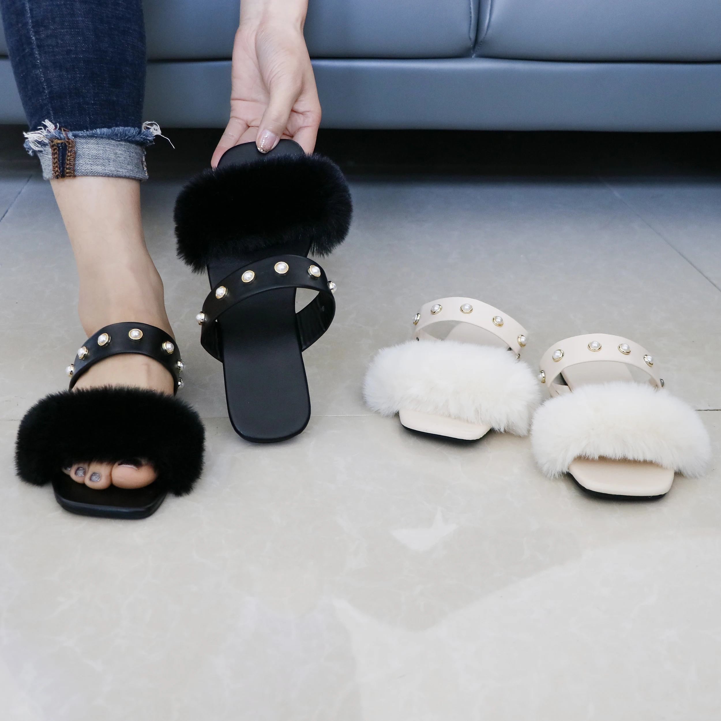 

Wholesale Summer Flat Luxury Ladies Woman Sandals New Arrivals 2021, Customized color