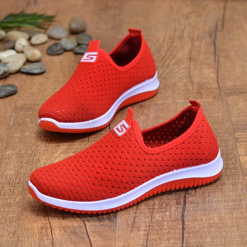 

fly knit 2021 Women Vulcanized Female Sneakers Mesh Shoes Walking Shallow Solid Non Slip Running sneakers Running Sports Footwear, Customized color