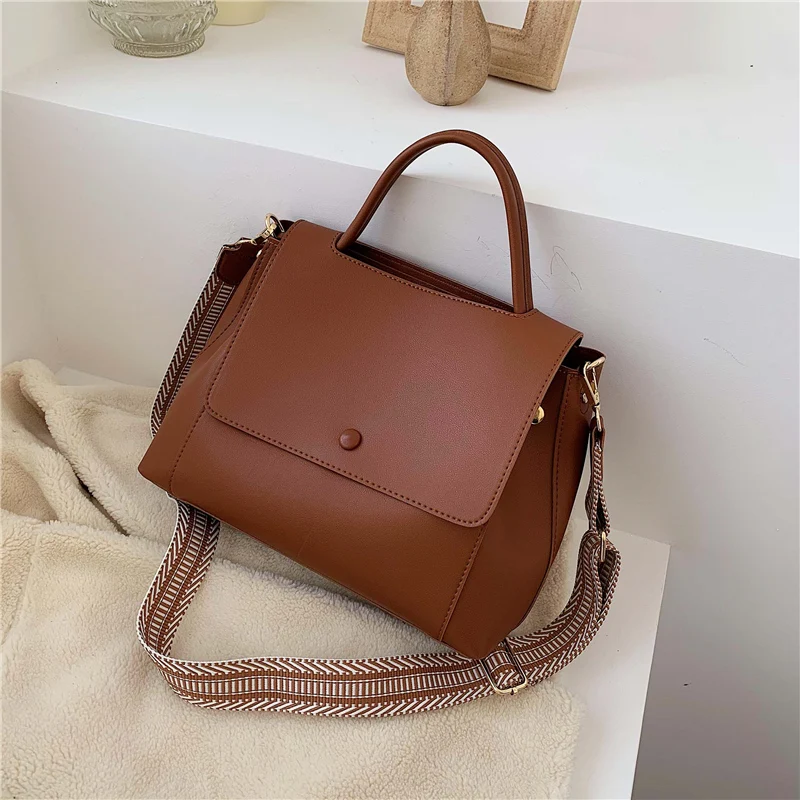 

Supplier wholesale custom ladies large capacity pu leather crossbody handbag, Red,gray,black,white,etc