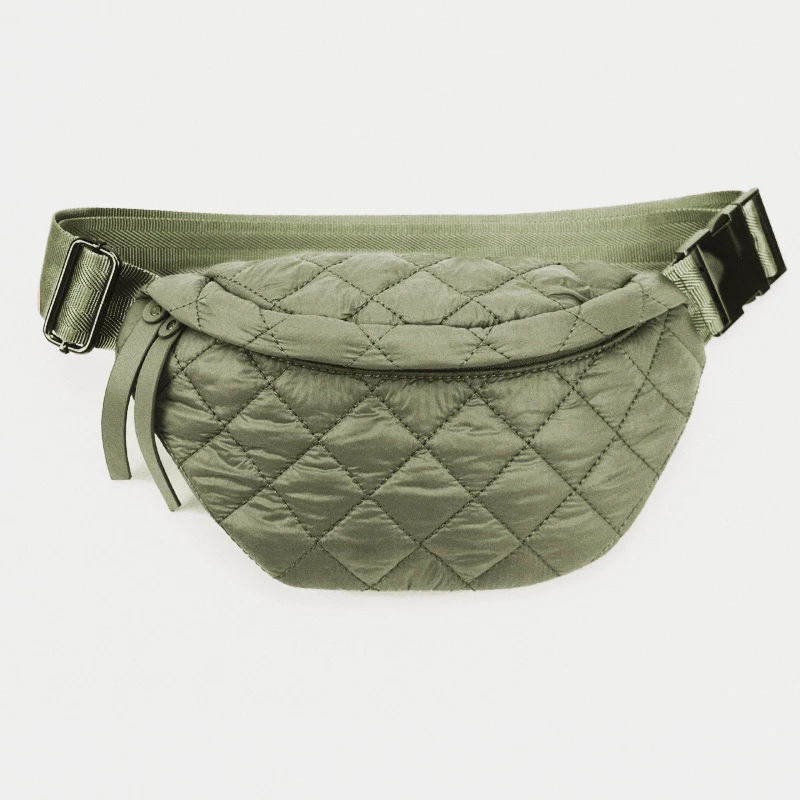 

Hot Commodity 2023 Ladies Wallet Mobile Phone purse Trendy Waist Bag Puffer Quilted Light Crossbody Belt Bag for Women Men