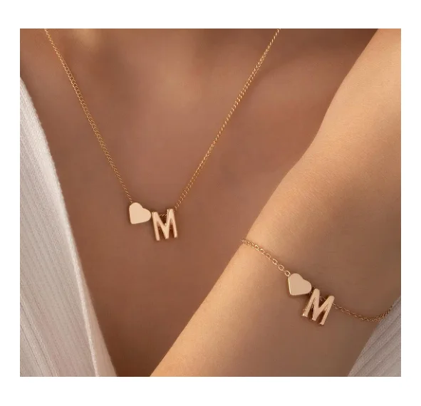 Exquisite Simple Stainless Steel Women Custom Chain Necklace Alphabet Letter Heart Pendant Necklace