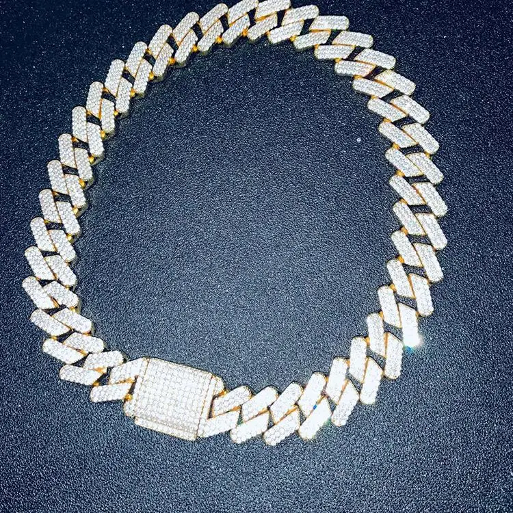 

Hiphop men's dense diamond necklace 3A zircon high quality copper jewelry 20MM diamond shaped Cuban necklace, As picture