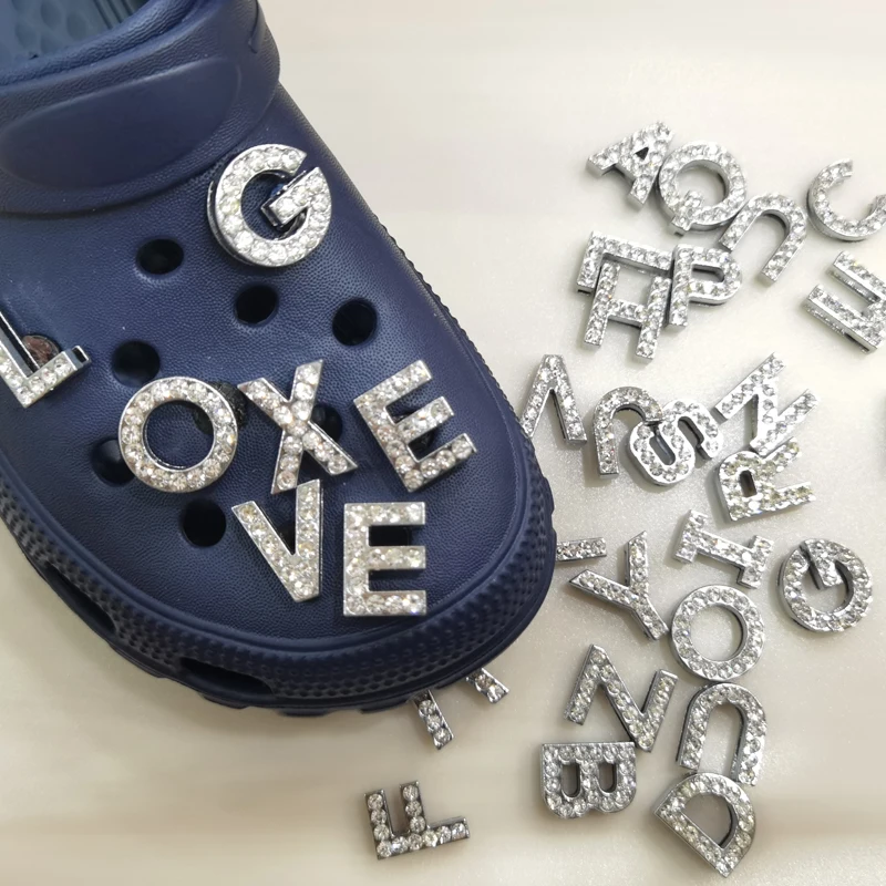 

Accessories with pins charms gidgets custom design chains letters bling accessory wholesale shoes charm, As picture shows