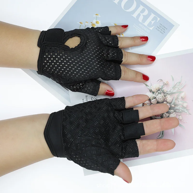

Wholesale Compression Home Fitness Half Finger Bicycles Protect Gym Workout Gloves