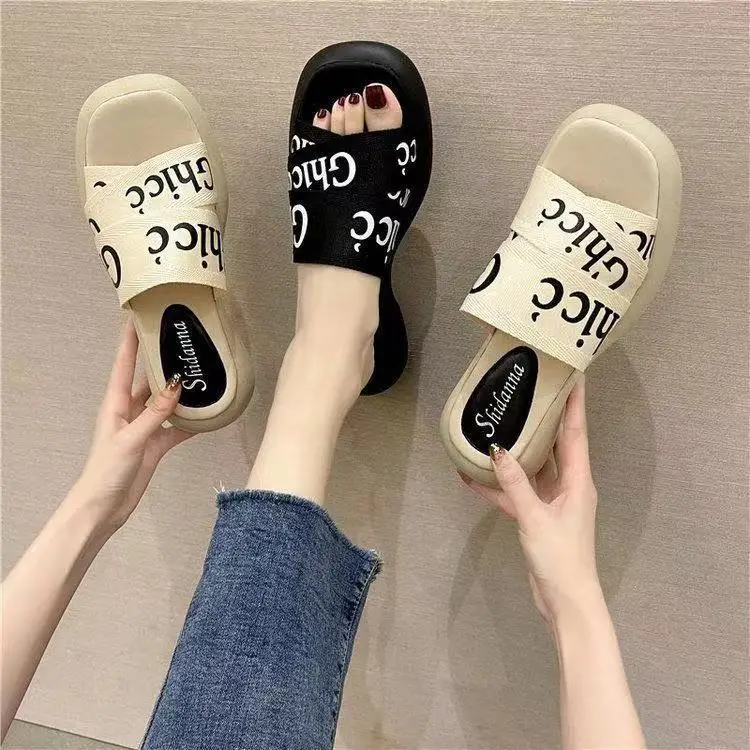 

Wholesale Indoor Outdoor Wear Footwear Fancy Women Slippers, Customized color
