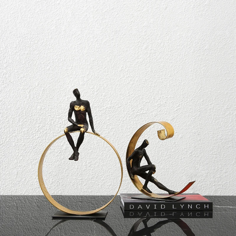 

Hot Selling Modern Simple Sculpture Statue Metal Home Decor Pieces For Bedroom decor, Picture shows