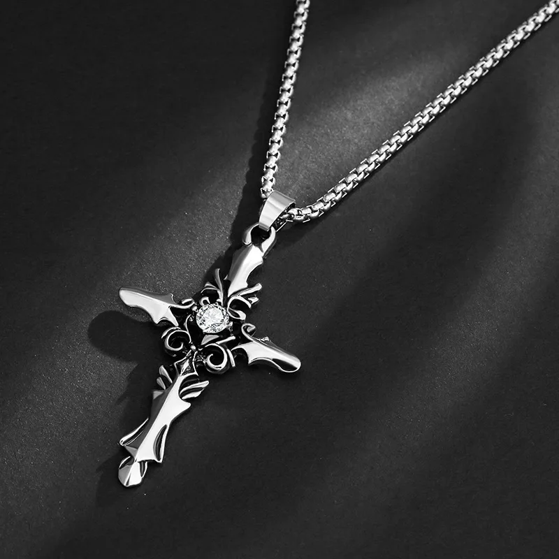 

New sweater chain female hip-hop men necklace personality domineering white red crystal pendant Korean stainless steel necklace