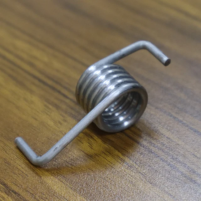 

YIDA Stainless Steel 2mm Wire Diameter Furniture Torsion Spring Small Custom Compression Springs