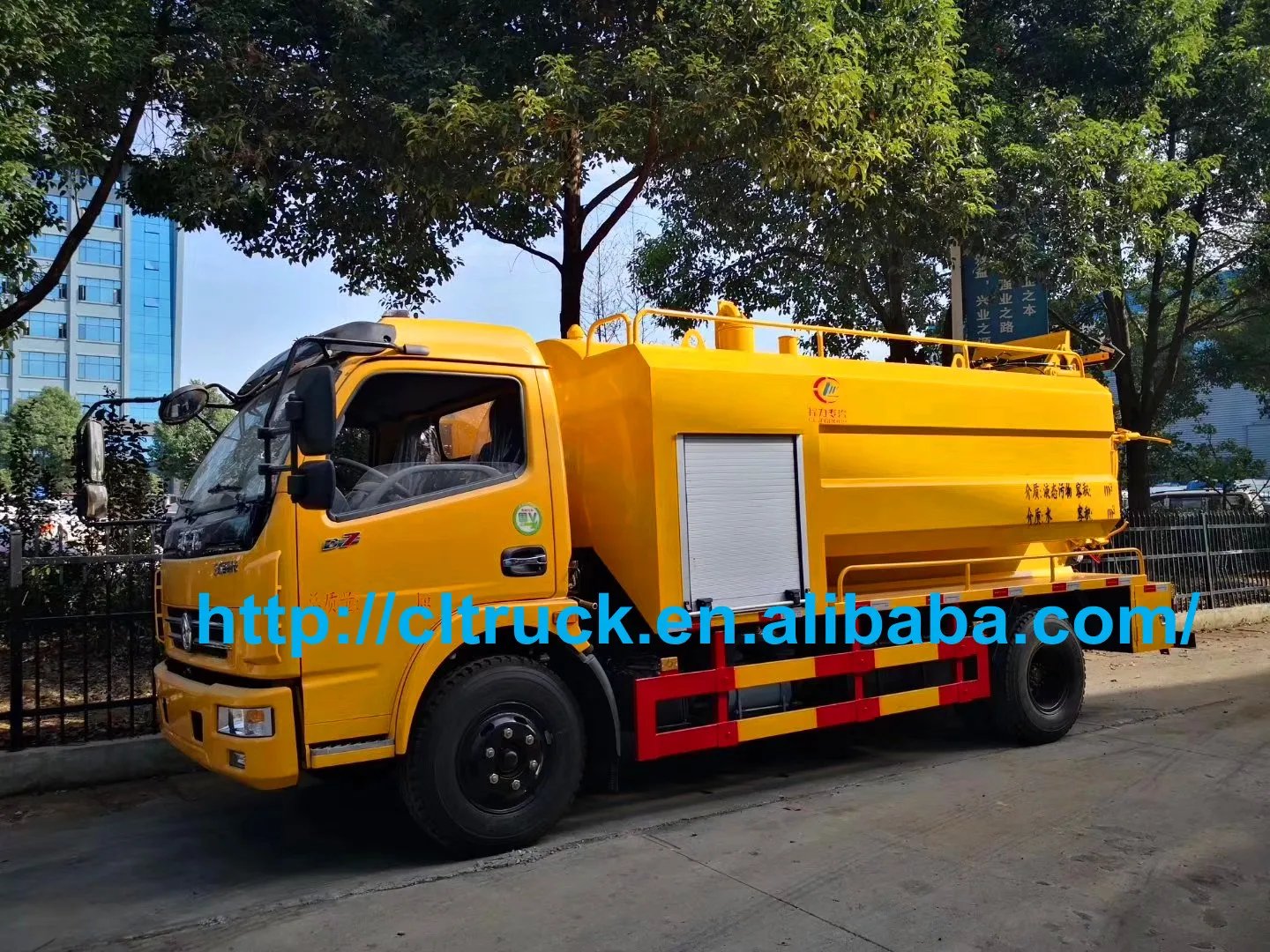 Sewer Cleaning 5000l 4x2 New Mercedes Sewage Vacuum Truck Buy Waste