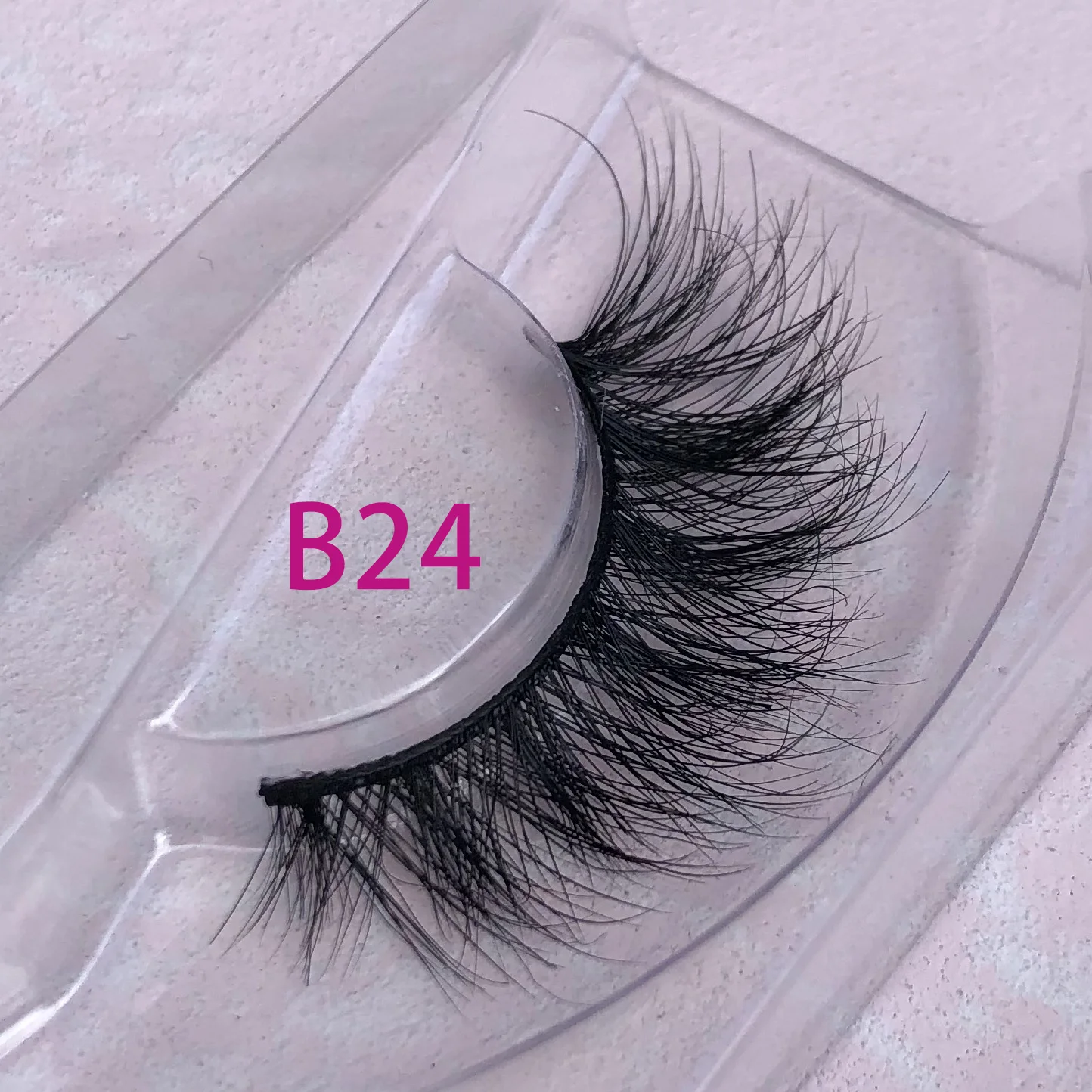 

iShero natural short fluffy 5d fluffy mink eyelashes 3d eyelash with customized eyelash storing box with logo, Black