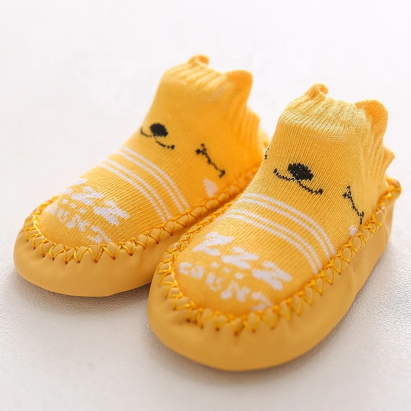

Baby Shoes Wholesale Printed Rubber Soft Sole Bottom Baby Sock Shoes Home Floor Walk Warm Cotton Antislip Baby Shoes, Picture shows
