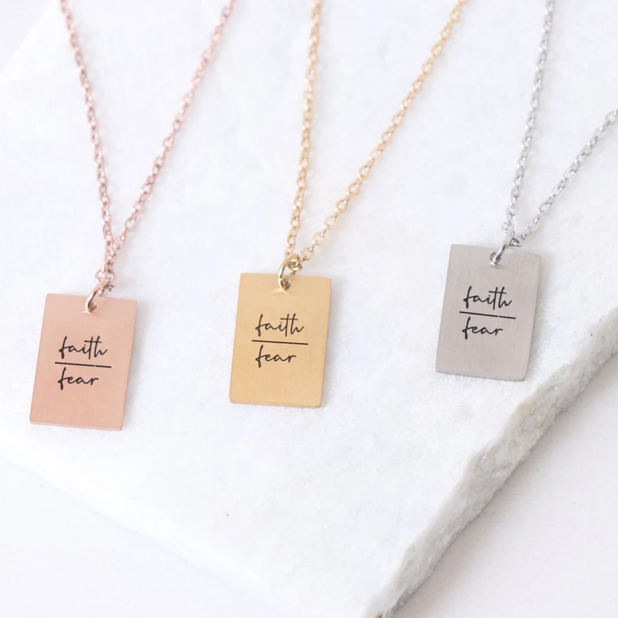 

Factory Custom Stainless Steel Engraving Motivation Quote Inspire Jewelry Faith Over Fear Rectangle Pendant Necklace