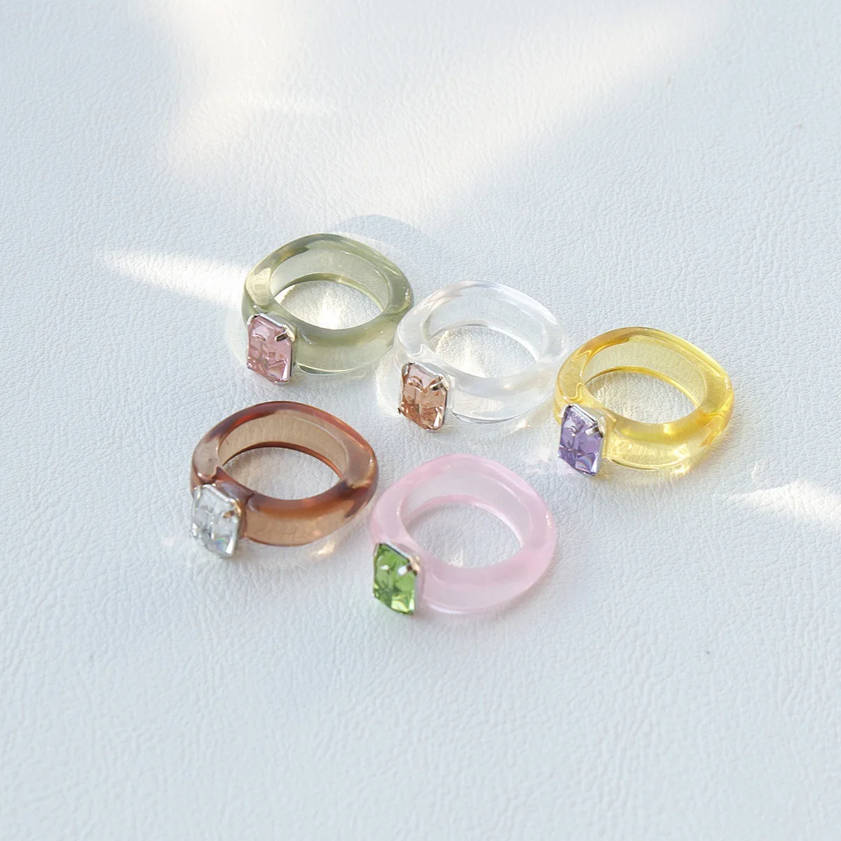

2021 Fashion Best Selling Acid Acrylic Acetate Simple diamond colorful Ring zircon Resin Link Ring Jewelry Wholesale, Yellow