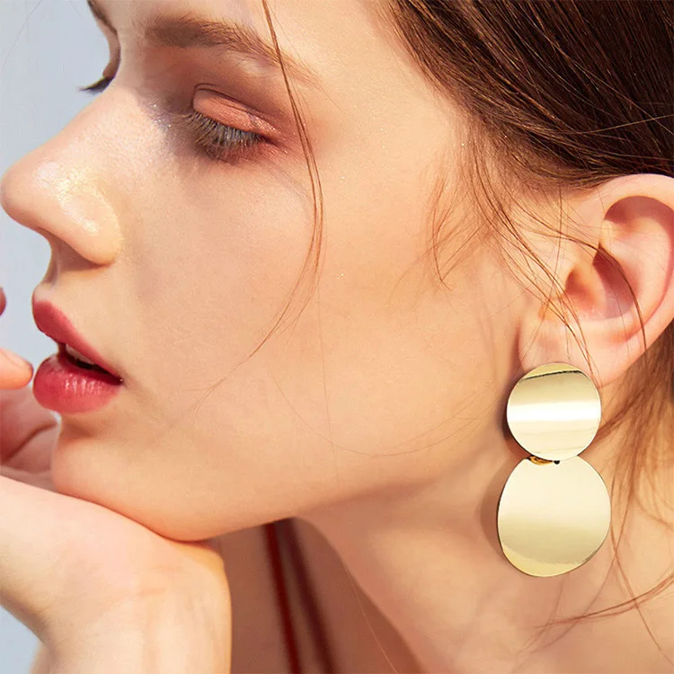

New Trend Round Shell Drop Earrings Metal Charming Bohemian boucles d'oreilles pour les femmes 2020 Fashion Earrings For Women, 2colors